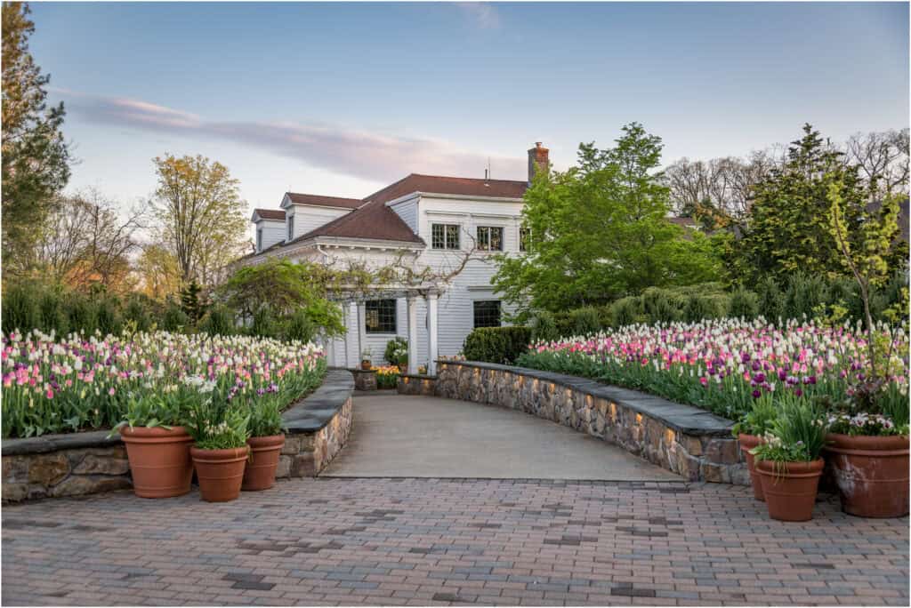 Freylinghuysen Arboritum, Exterior